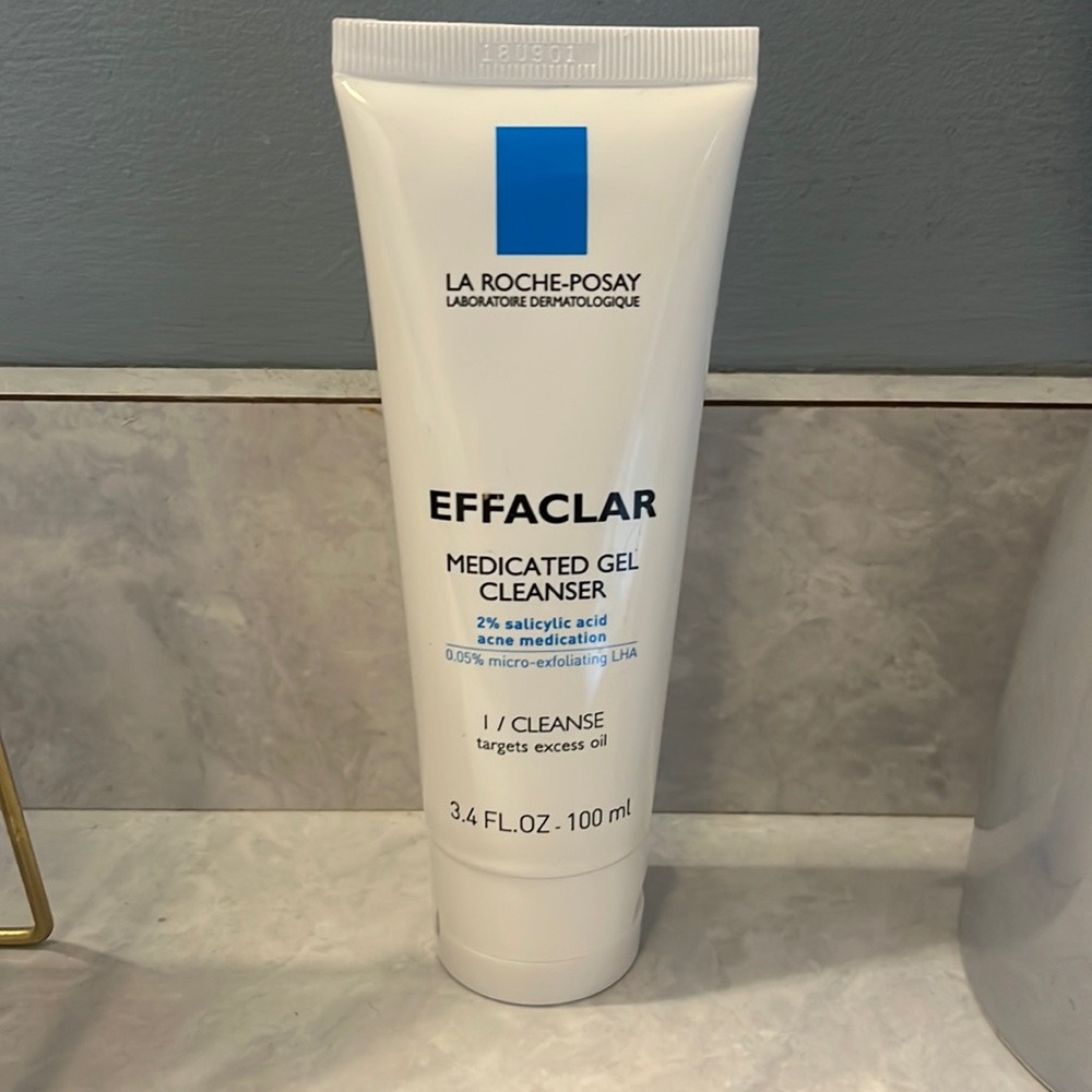 Effaclar medicated gel cleanser La Roche Posay